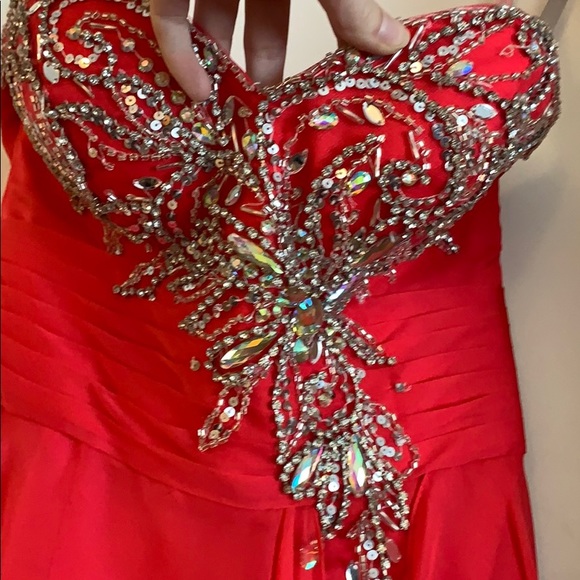 Blush Prom - Picture 2 of 5